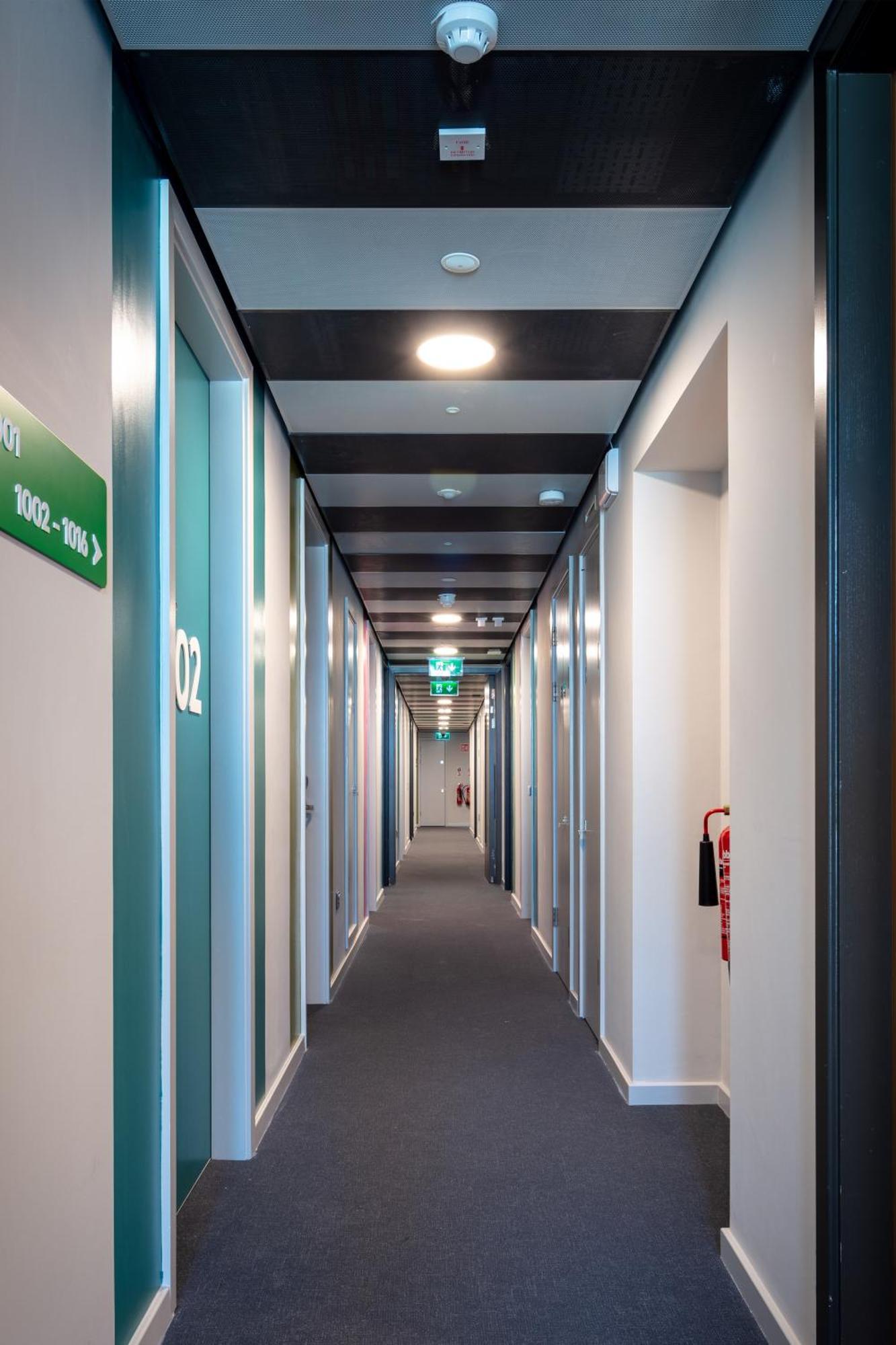 Hostal Clink I Lar
