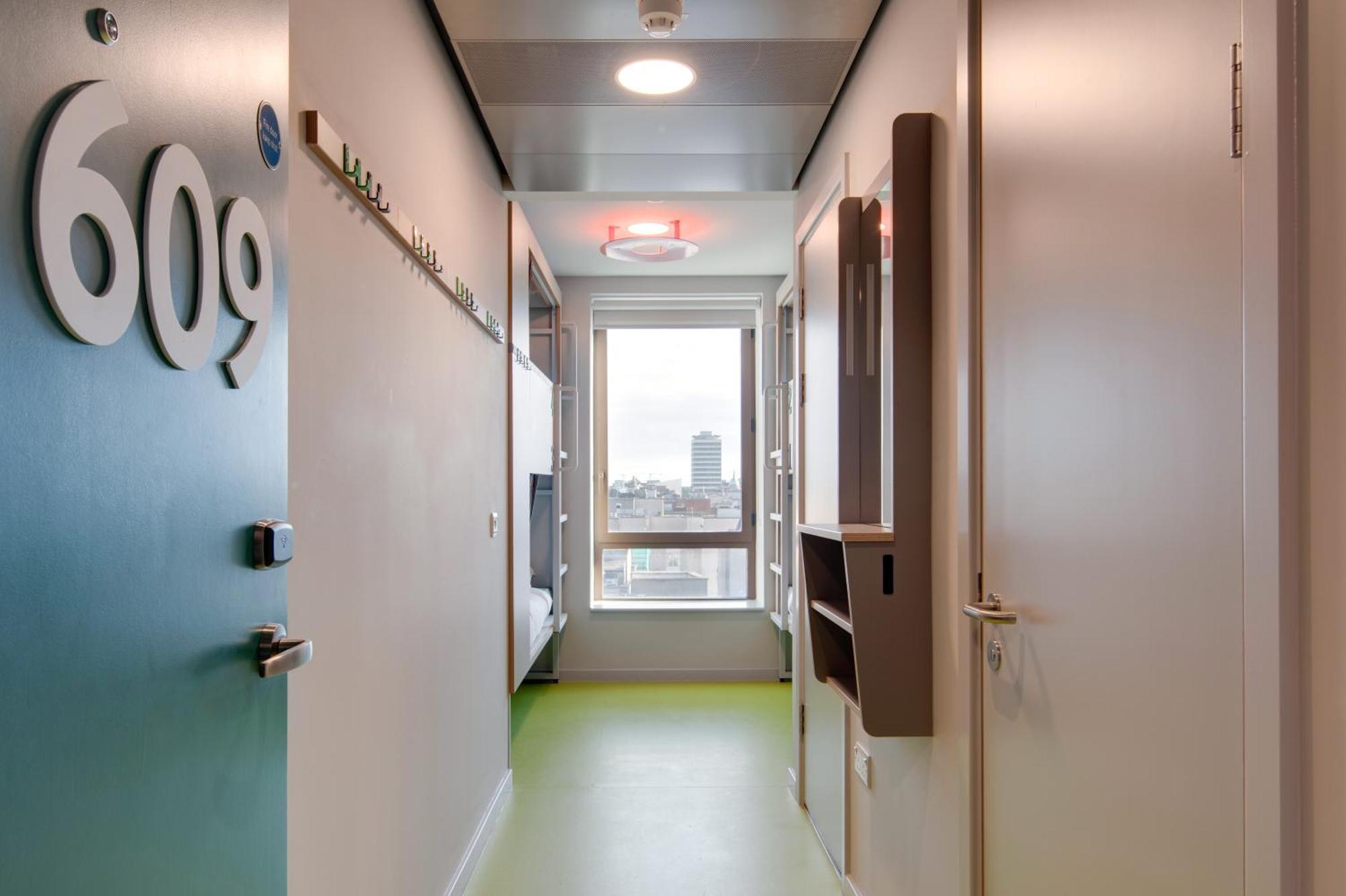 Clink I Lar Hostal